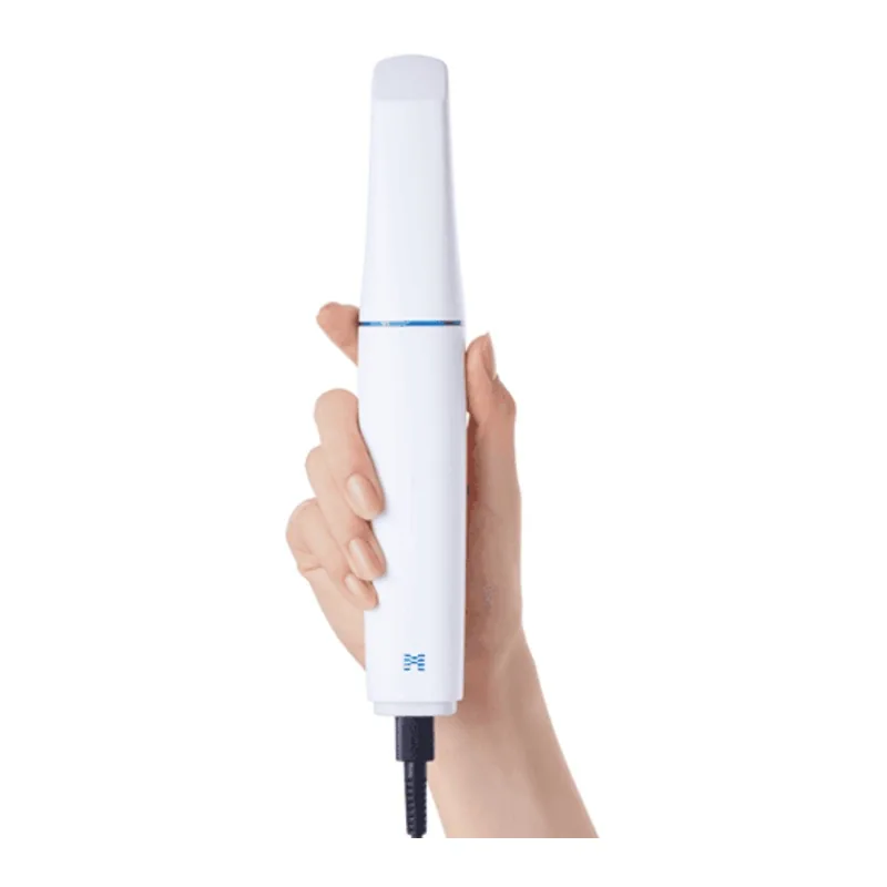 Medit intraoral scanner used for digital impressions at New Smile Costa Rica